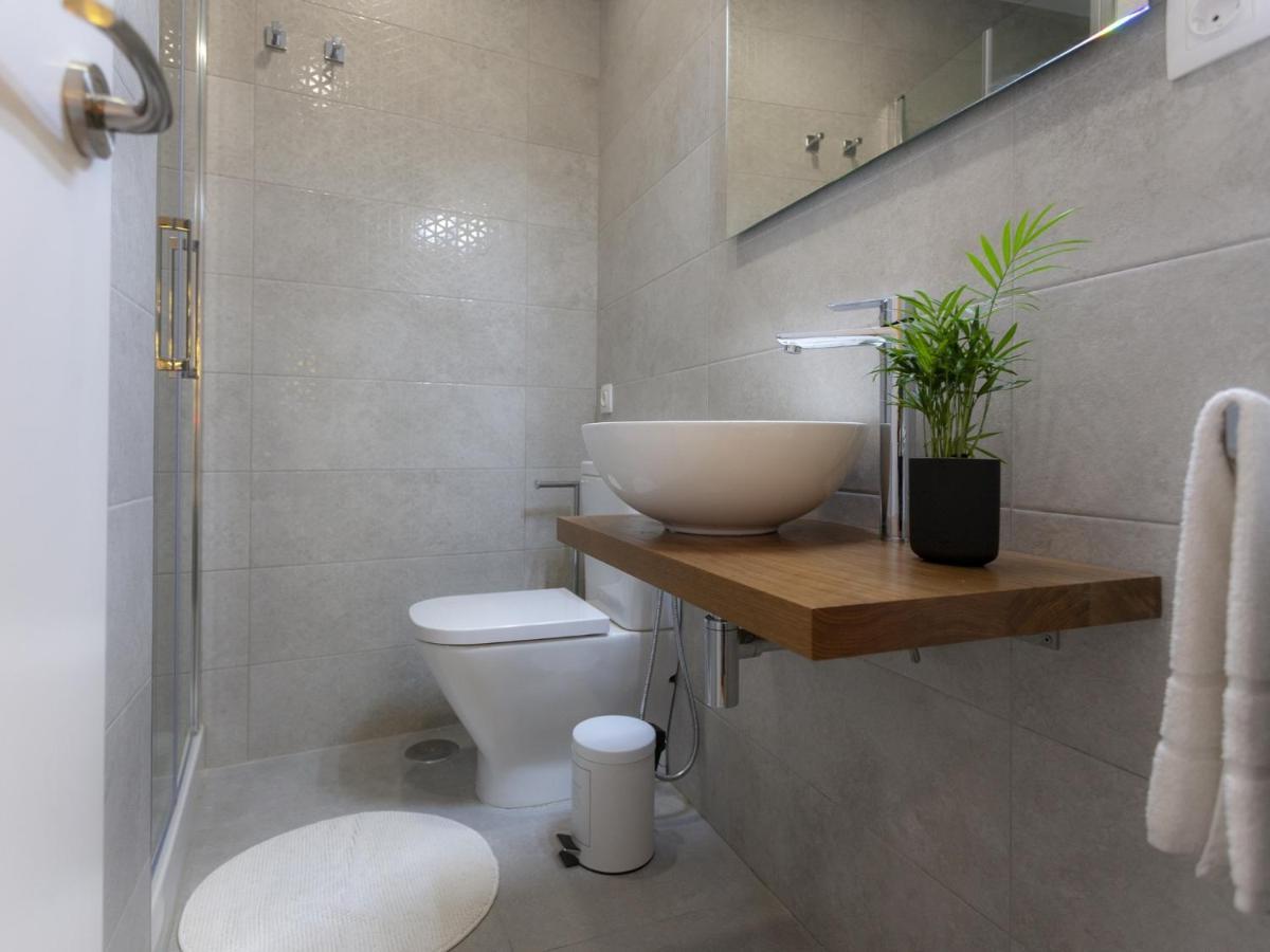 Rd Aparcamiento Incluido Triana Luminoso Comodo Apartamento 2Bd 2Bth Seville Ngoại thất bức ảnh