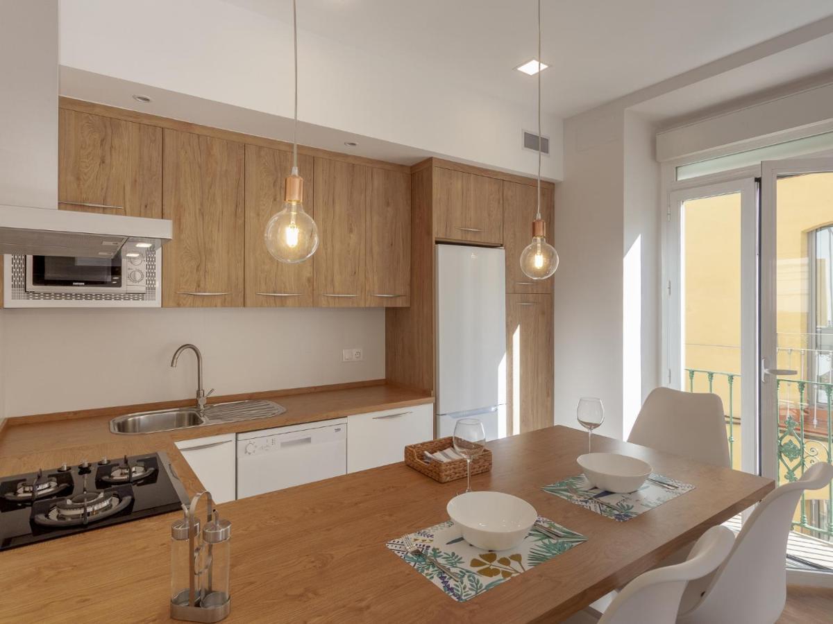 Rd Aparcamiento Incluido Triana Luminoso Comodo Apartamento 2Bd 2Bth Seville Ngoại thất bức ảnh
