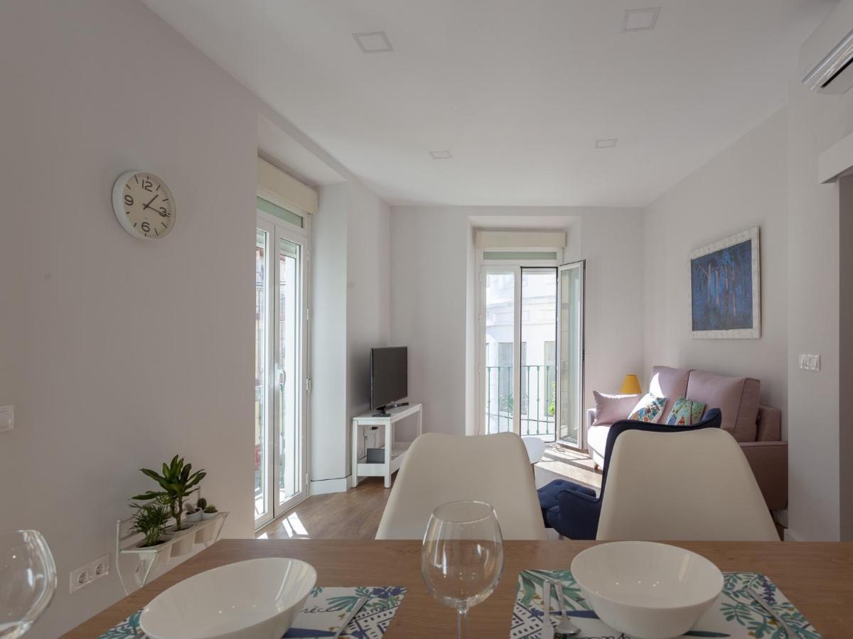 Rd Aparcamiento Incluido Triana Luminoso Comodo Apartamento 2Bd 2Bth Seville Ngoại thất bức ảnh